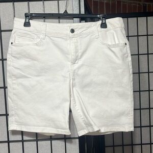 St John’s Bay Denim Jean Shorts- white, 16P
